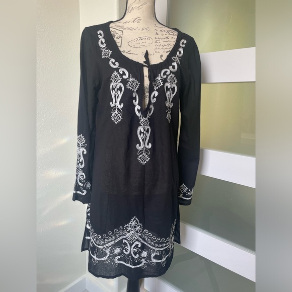 Debbie Katz Other - 🧑‍🎄⭐️ Debbie Katz black and white cover up SZ medium EUC 🥰